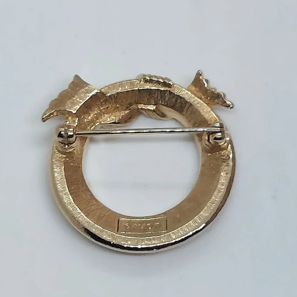Avon Gold Tone Four Ring Circle Pin with‎ Pavé Wreath on Top￼